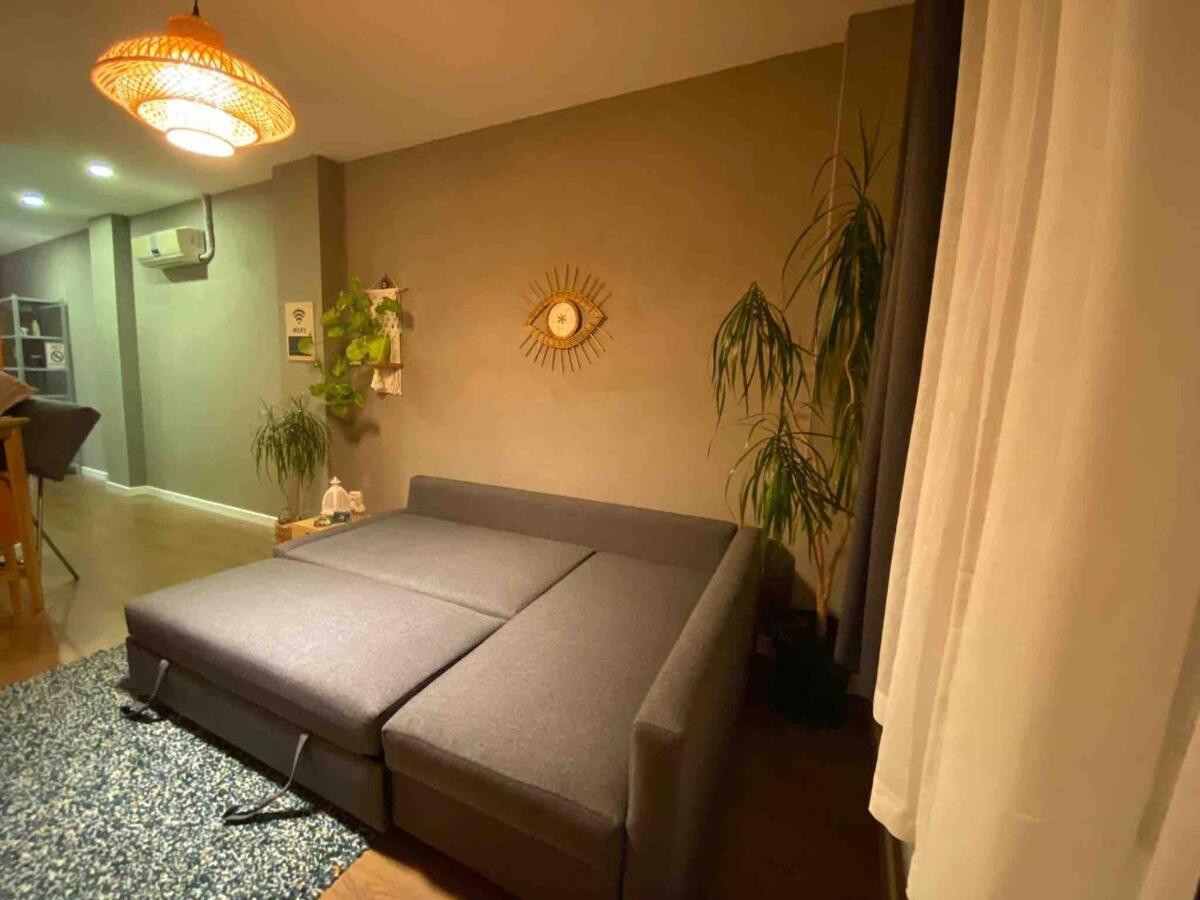 Cosy Flat With A Garden In Central Kadikoy Istanbul Exteriör bild